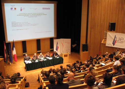 說明: 會議有聽覺和視覺障礙患者援助——演講直播設(shè)備